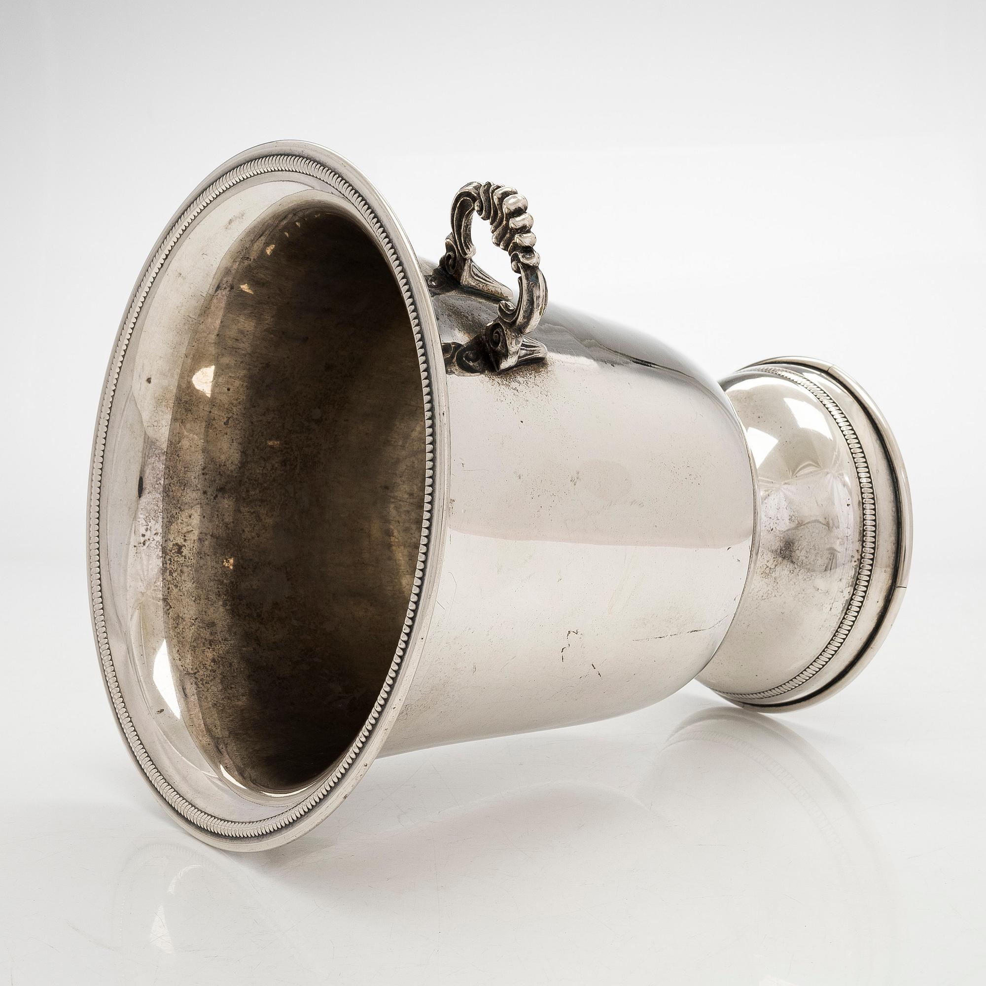 Samppanjajäähdytin, Ranska 1900-luvun loppu.