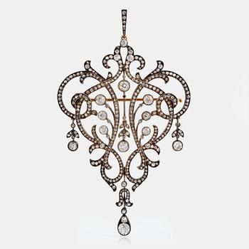 A belle époque pendant/brooch, attributed to Fabergé, circa 1905.