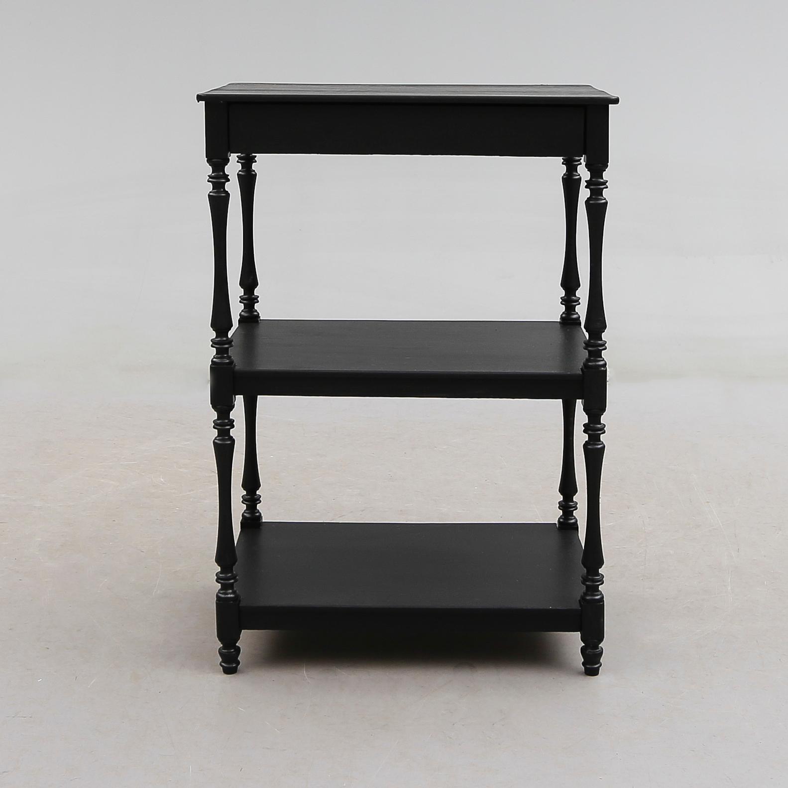 ETAGERE, 1800-talets andra hälft.