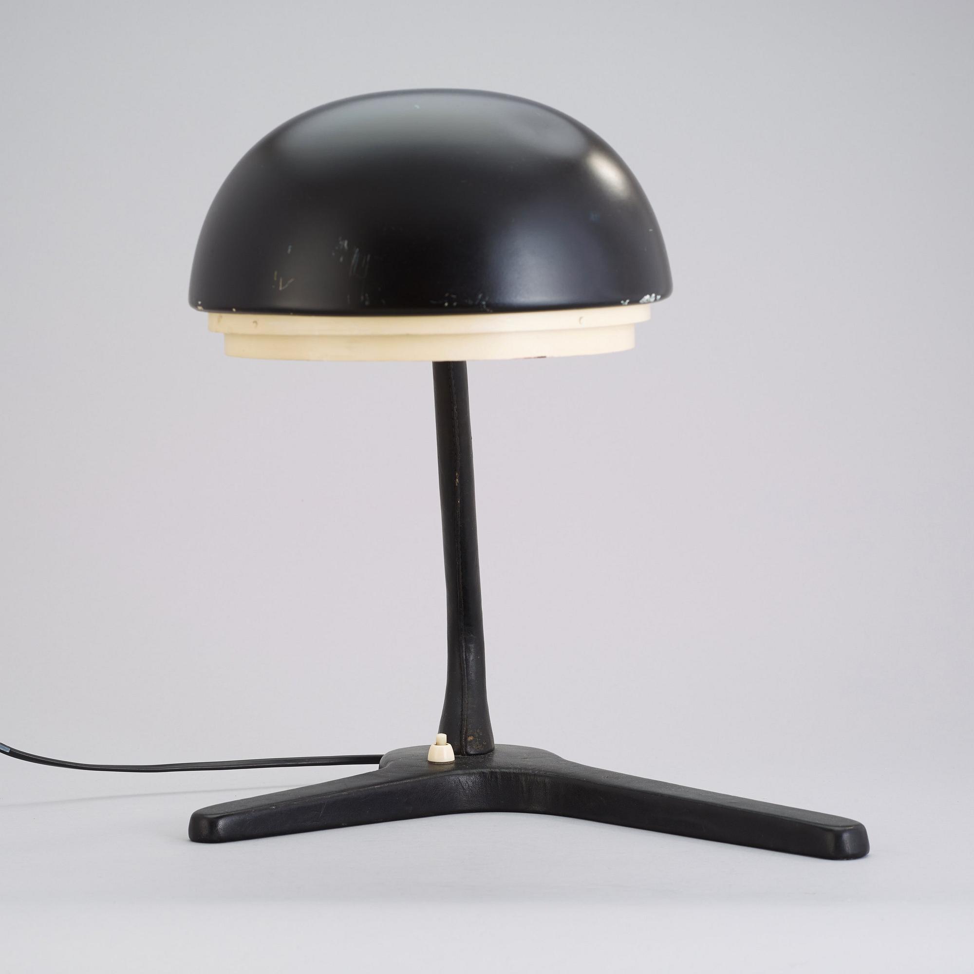 ALVAR AALTO, bordslampa, Valaistustyö, Finland 1950-tal, modell A 704.