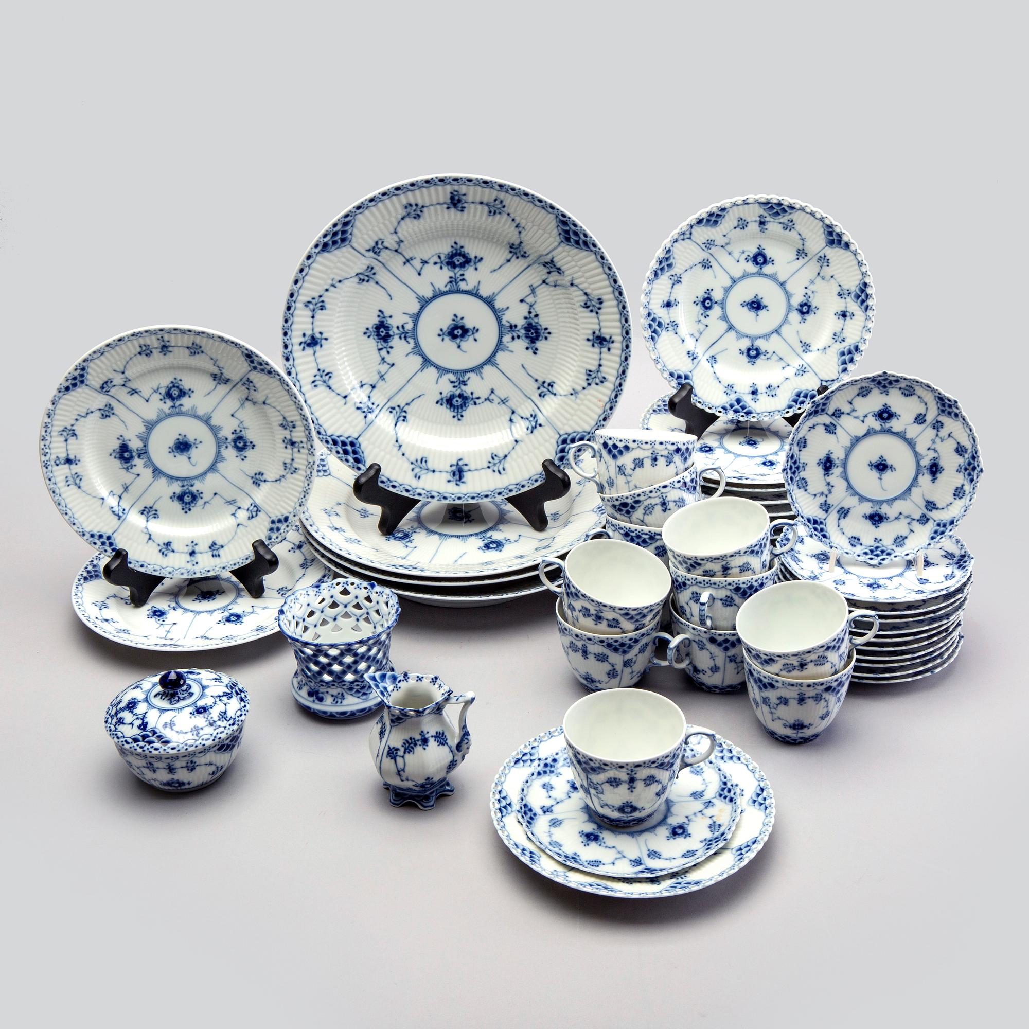 Servis Muselmalet hel och halvblonde 33 dlr Royal Copenhagen 1900-talets andra hälft porslin.