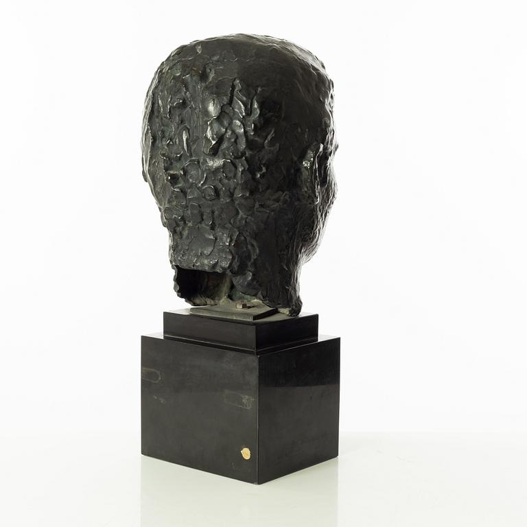 Gudmar Olovson, sculpture. Signed. Numbered. Foundry mark. Bronze, total height 53 cm, length 27 cm.