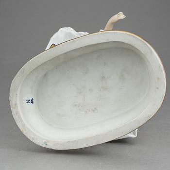 FIGURIN, porslin, Neapelliknande märke. 1900-talets första hälft.