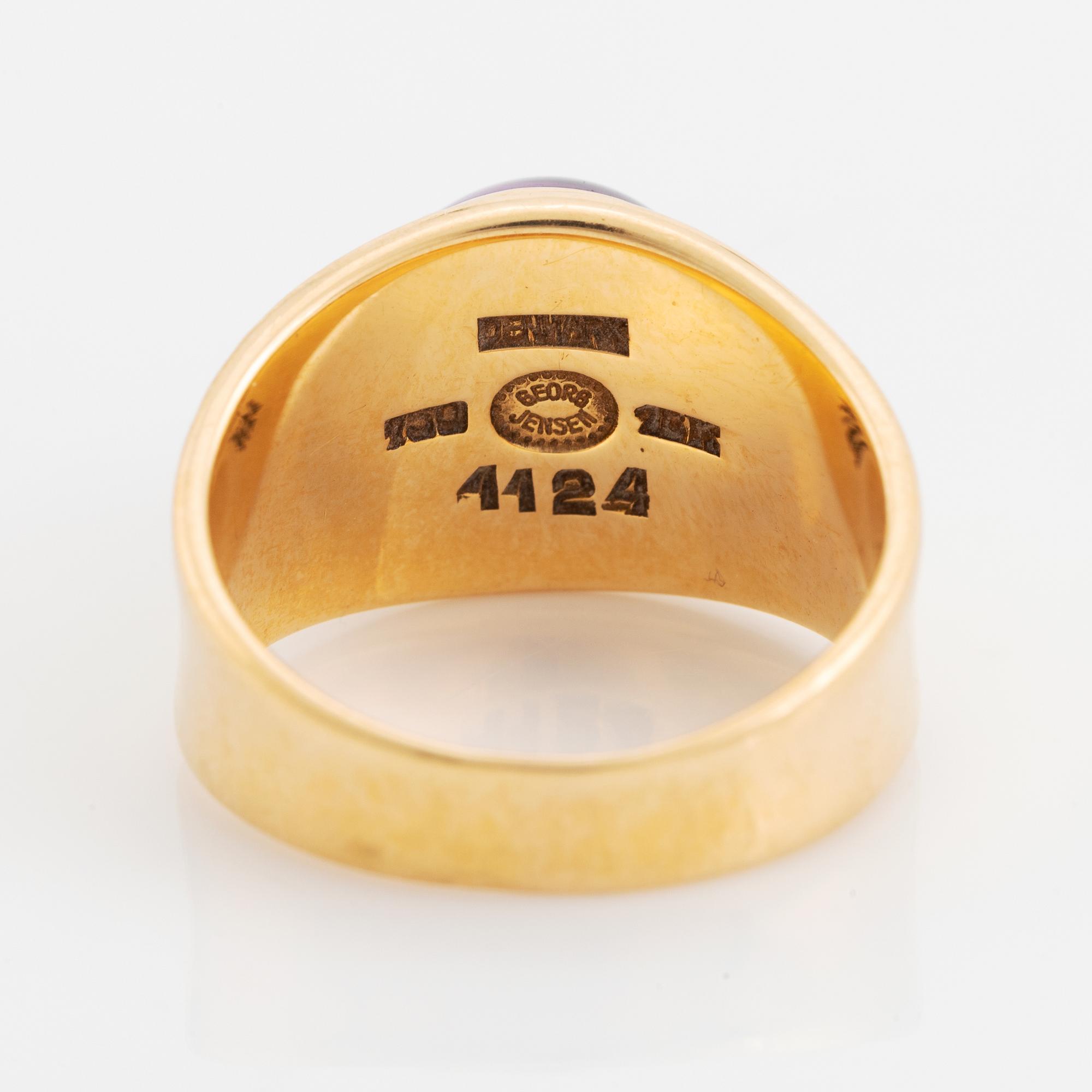 Georg Jensen, Poul Hansen, ring, 18K guld med cabochonslipad ametist.