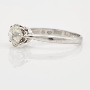 A old-cut diamond ring.