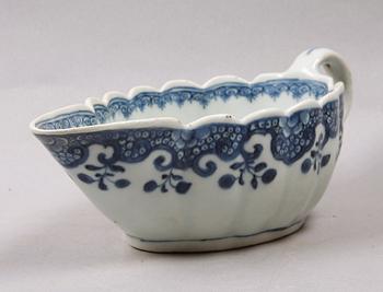 SÅSSNIPA, porslin, Kina. 1700-tal.