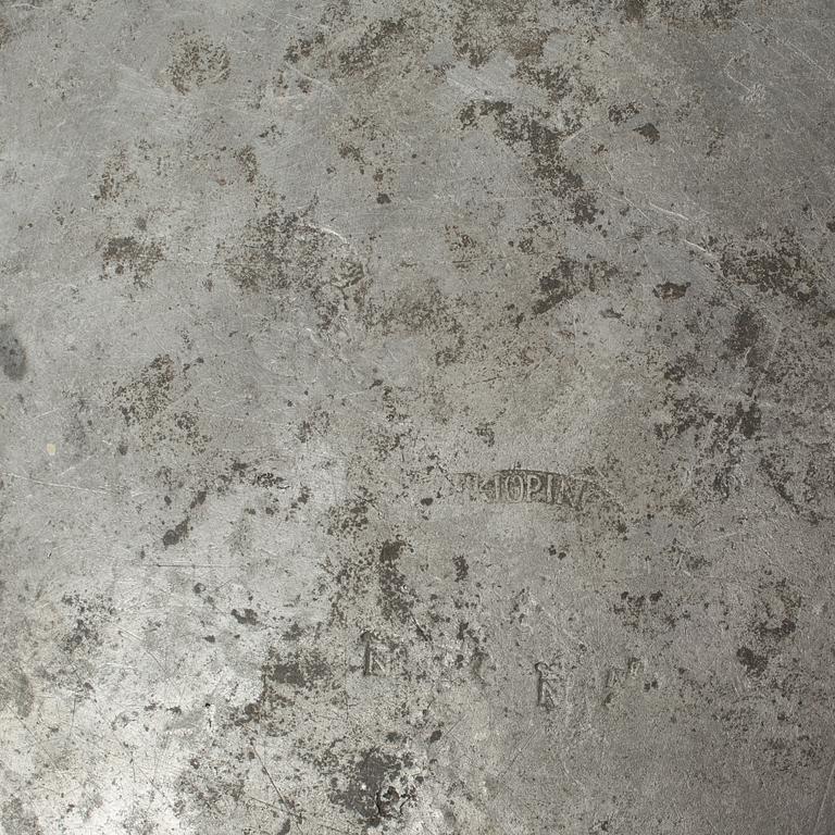 SKÅLFAT, 2 st, tenn, otydliga stämplar, bland annat Nyköping, 1800-tal.