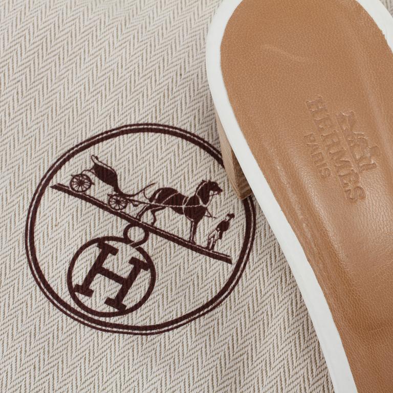SKOR, ett par slip in, Hermès, "Oasis H sandal Oran".