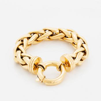 18K gold bracelet.