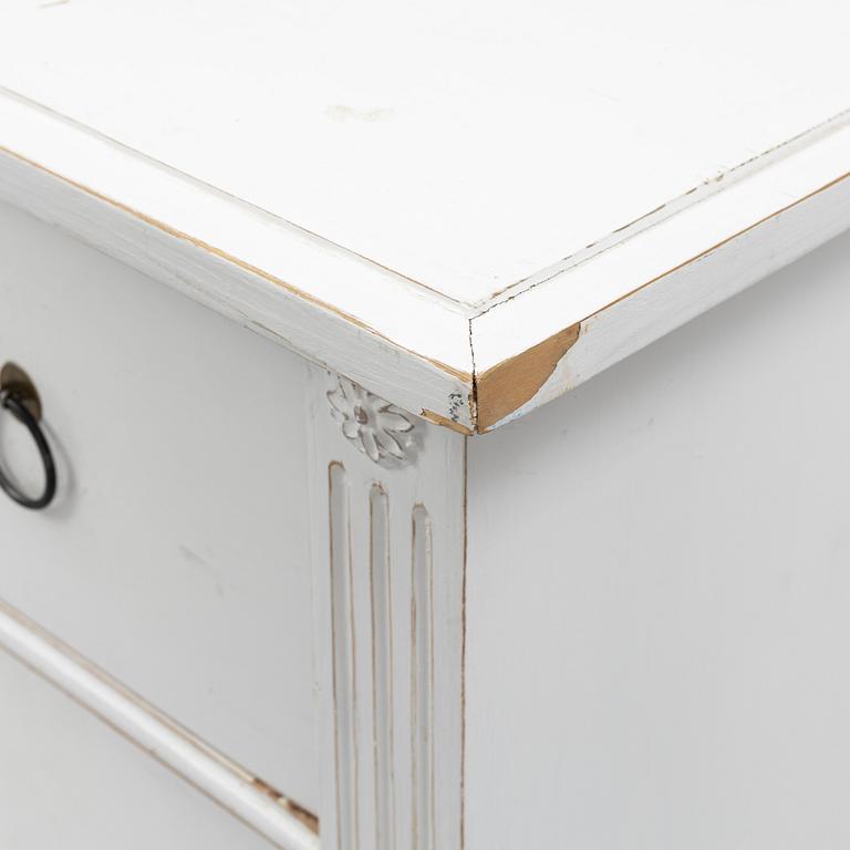 A painted Swedish Gustavian style chest of drawers, first half of the 20th century.