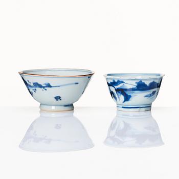 Two blue and white cups, Qing dynasty, 18th Century.