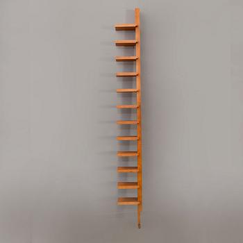 JOHN KANDELL, hylla, "Pilaster", Källemo, formgiven 1989.
