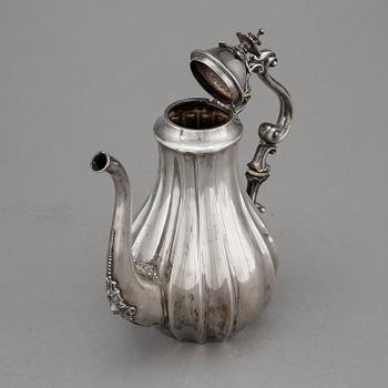 KANNA, silver, Gustaf Möllenborg Feron, Stockholm, 1852? Vikt ca 509g.