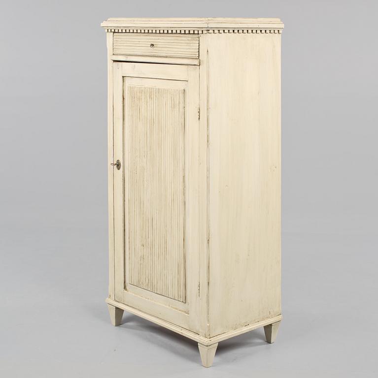 SKÅP, gustaviansk stil, 1800-tal.