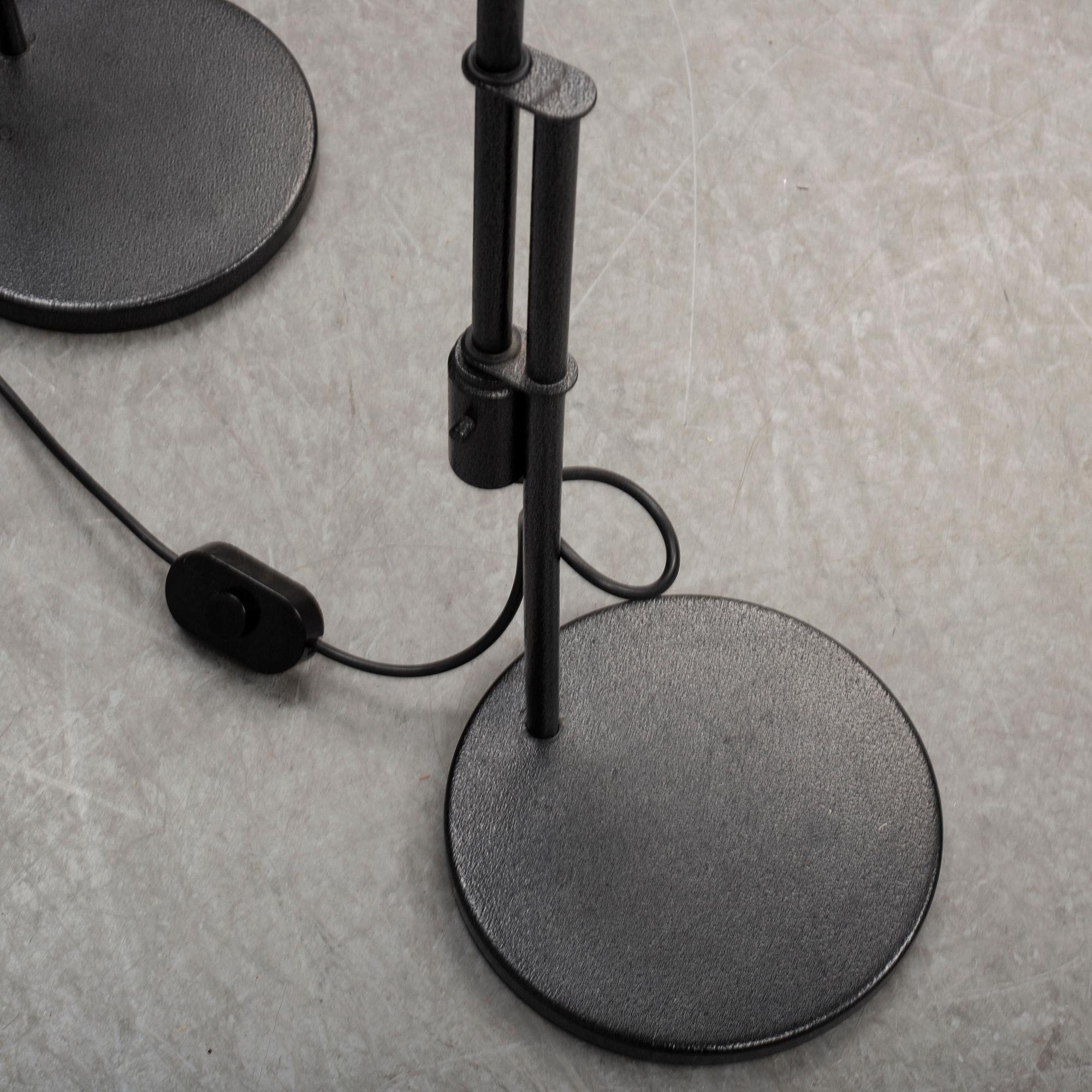 PER SUNDSTEDT, golvlampor, ett par, "Bill", Zero interiör, omkring 2000.