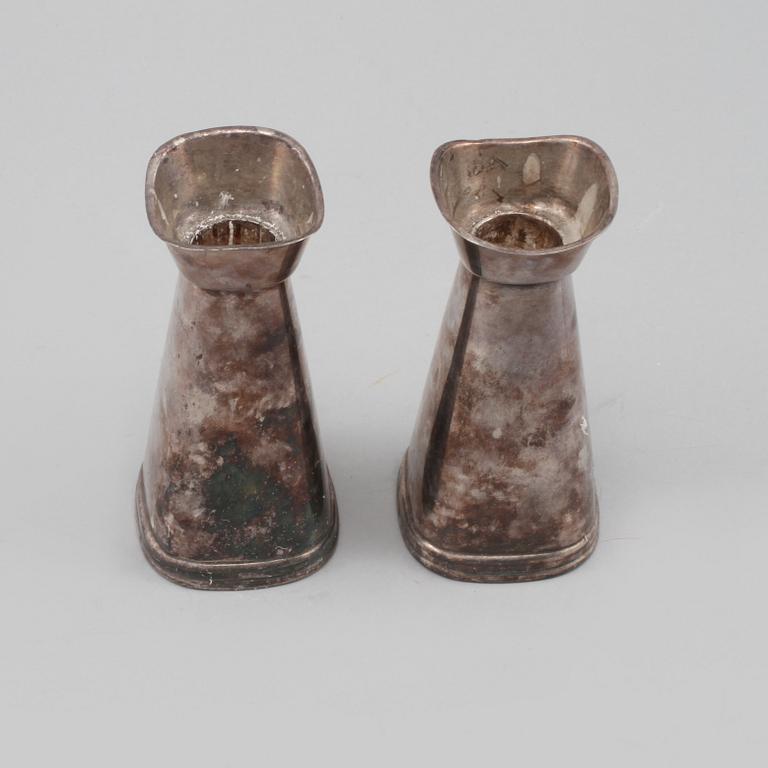 LJUSSTAKAR, ett par, silver, Tore Eldh, Ceson, Göteborg, 1976.