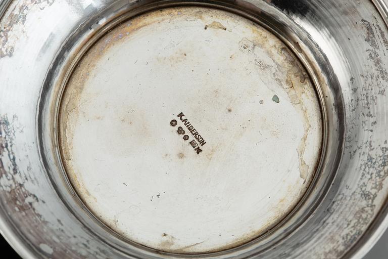 Two silver and parcel-gilt beakers and a parcel-gilt lid, maker's mark K. Andersson, Stockholm, 1927, 1922 and 1948.