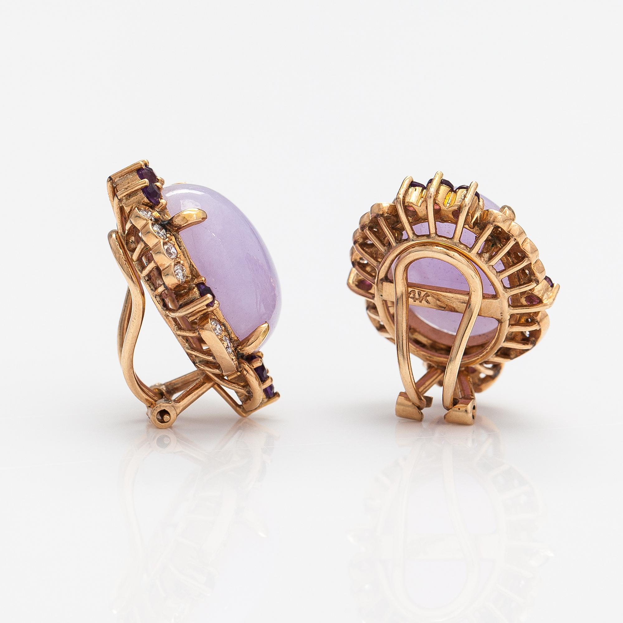 A pair of 14K gold earrings with amethysts, lavender jadeites and diamonds ca. 0.26 ct in total.