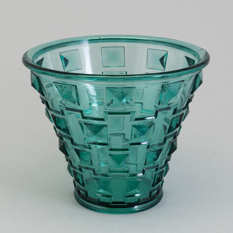 A Simon Gate vase for Orrefors ca 1930.