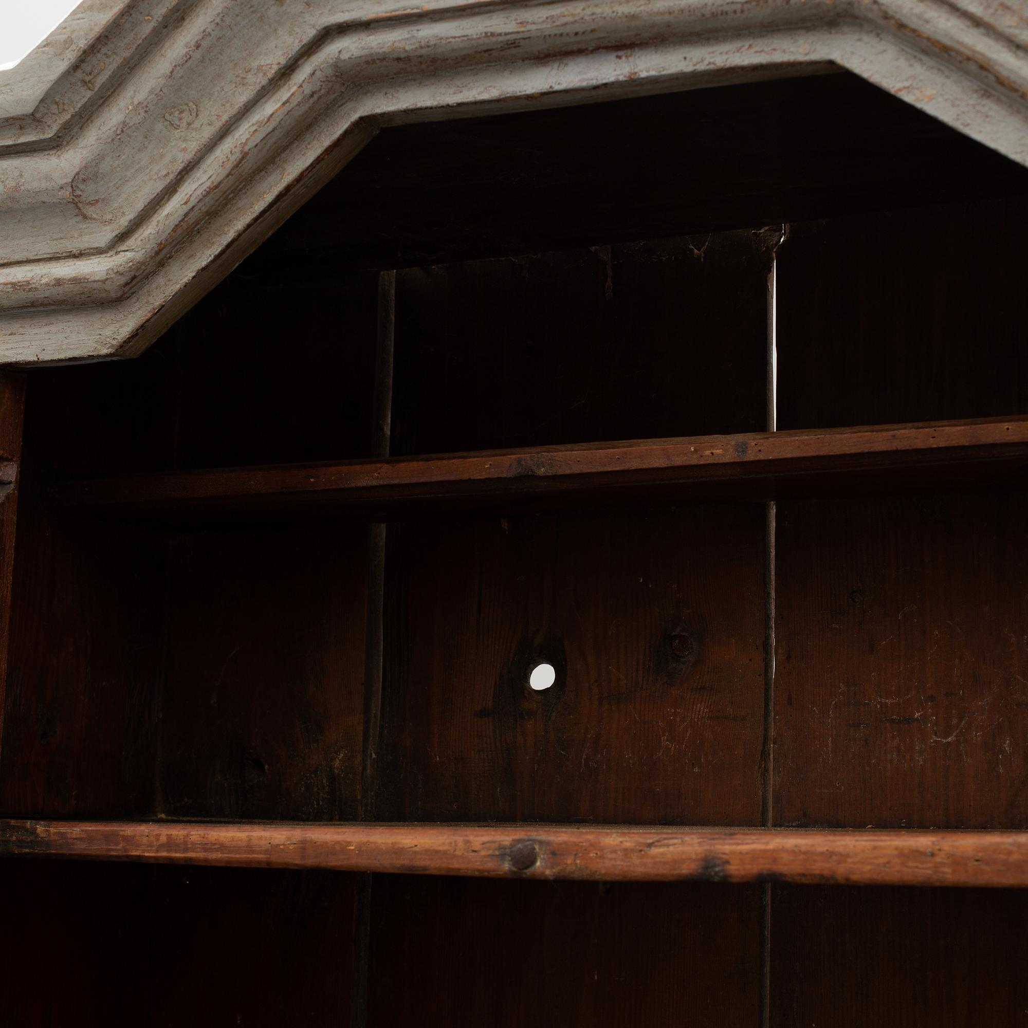 An 18th century Baroque cabinet.