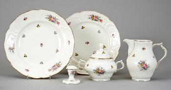 MAT-, KAFFE- och TE-SERVIS, ca 107 delar, porslin, "Sanssouci", Rosenthal, Tyskland, 1900.-talets mitt.