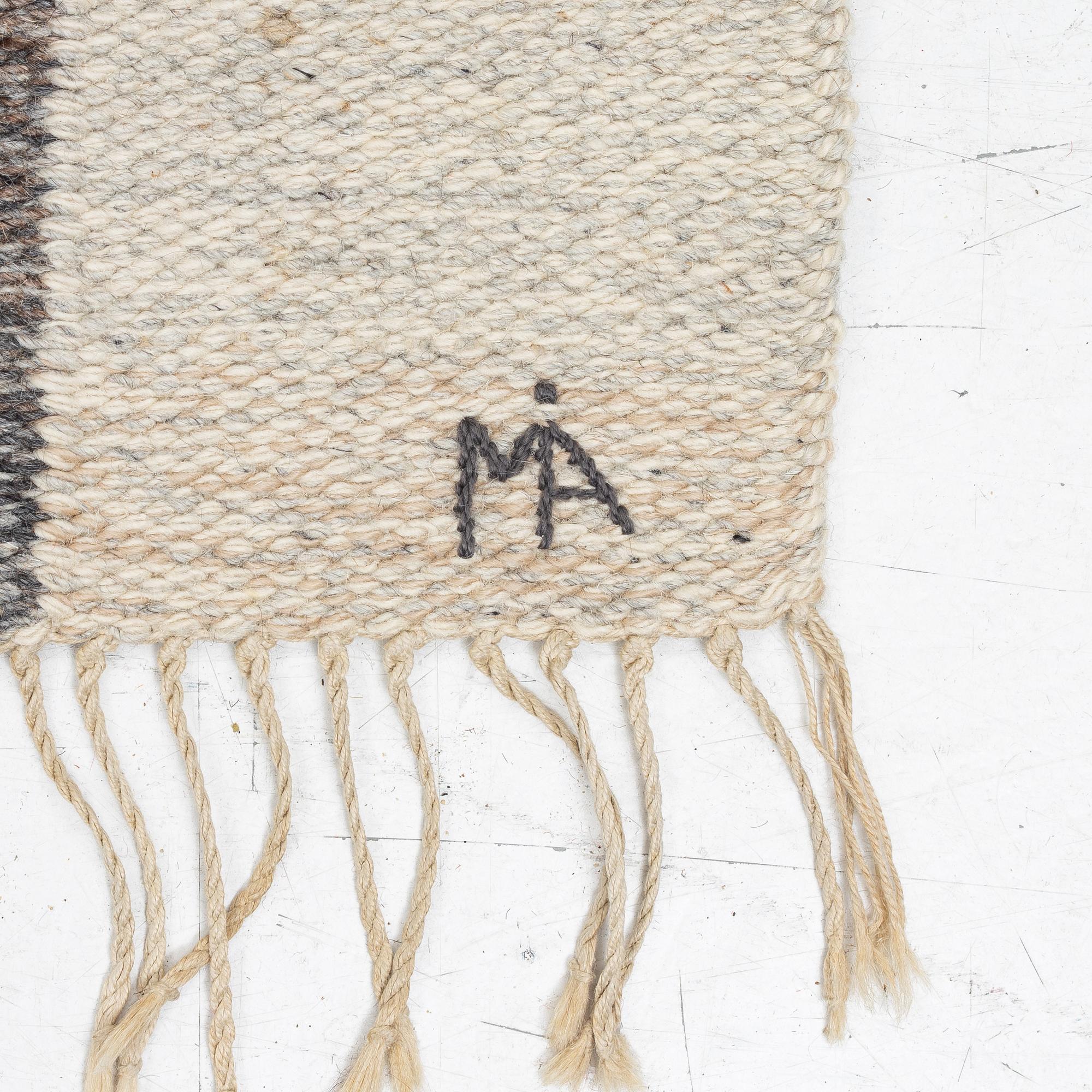Margareta Åkerberg, rya tapestry, signed MÅ, approx. 202 x 140 cm.