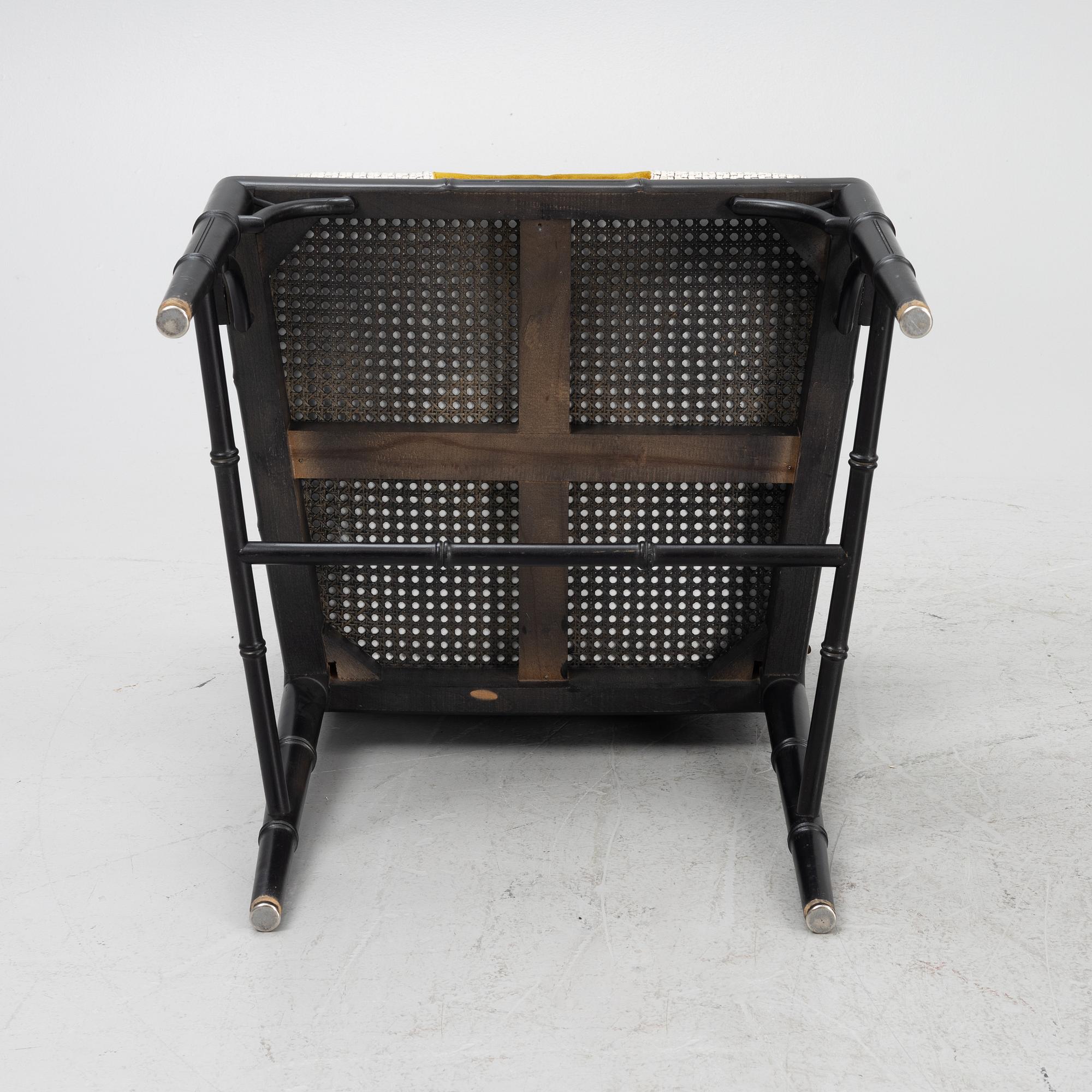 Karmstolar, ett par, sent 1900-tal.