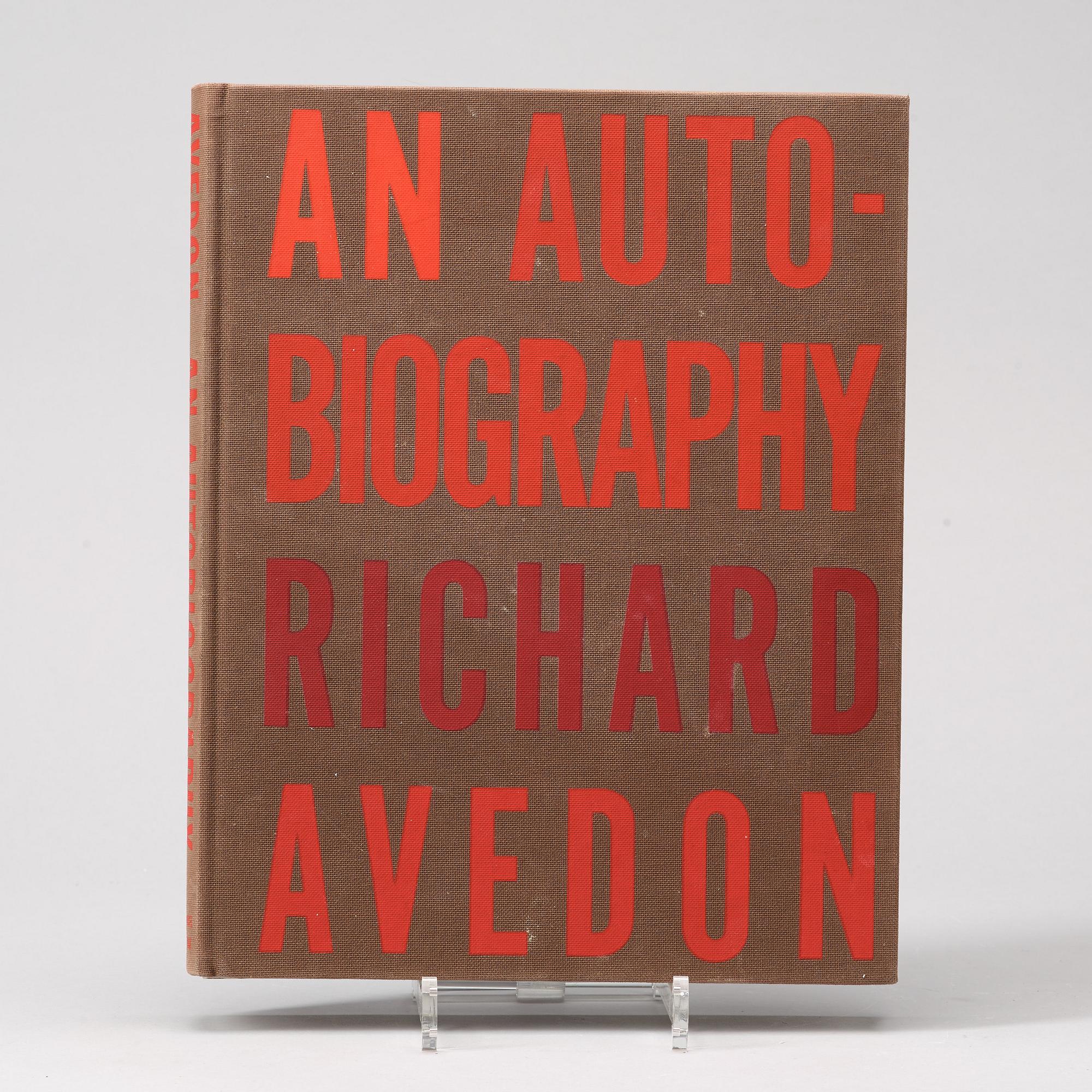 Photo books, 6, books and 9 small folders, Richard Avedon.