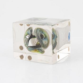 Oiva Toikka, a glass year cube 1878, Nuutajärvi, Finland, signed and numbered 137/2000.