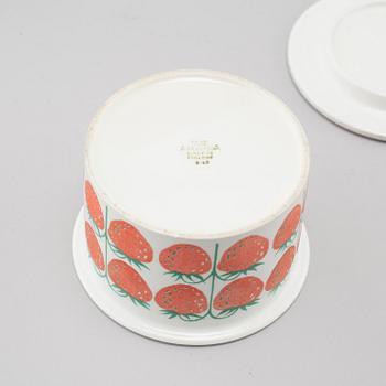 BURKAR MED LOCK, porslin, 7 delar, Arabia, 1900-talets andra hälft.