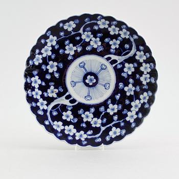 FAT, porslin, sannolikt Japan, 1900-talets andra hälft.