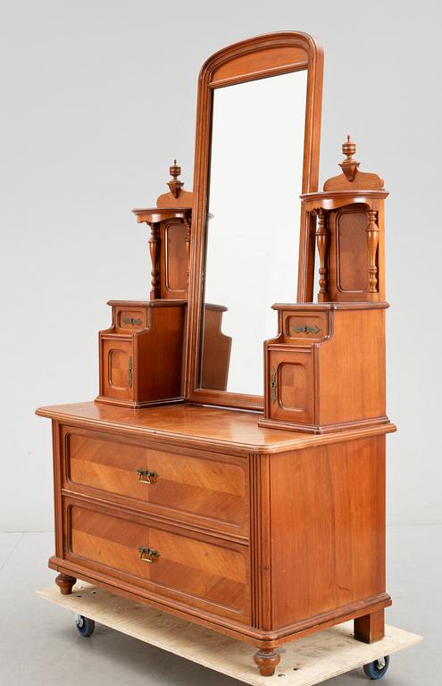 SPEGELBYRÅ, 1800-talets slut.