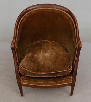 FÅTÖLJ, 1900-talets första hälft.