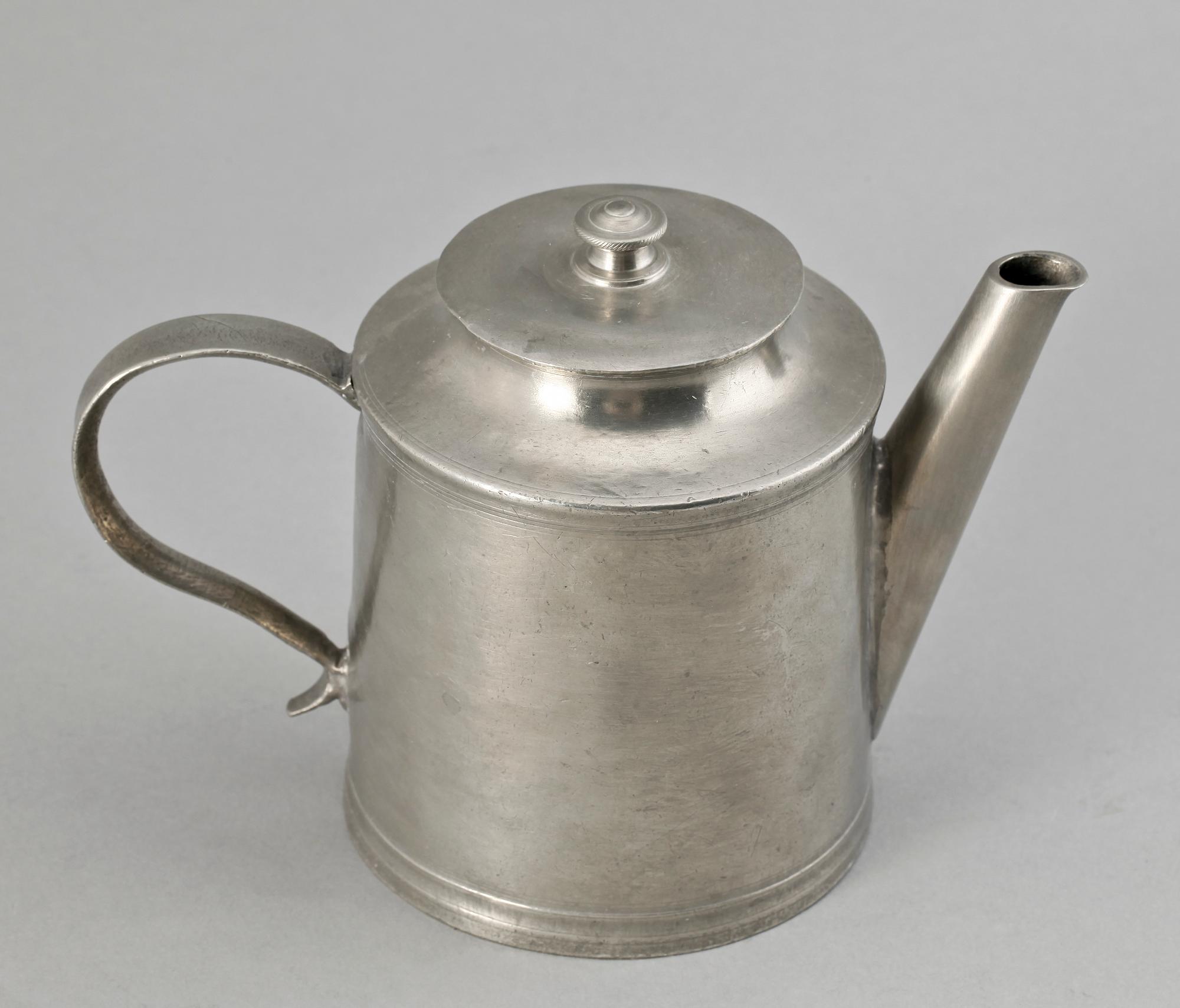 TEKANNA, tenn, 1800-talets mitt.