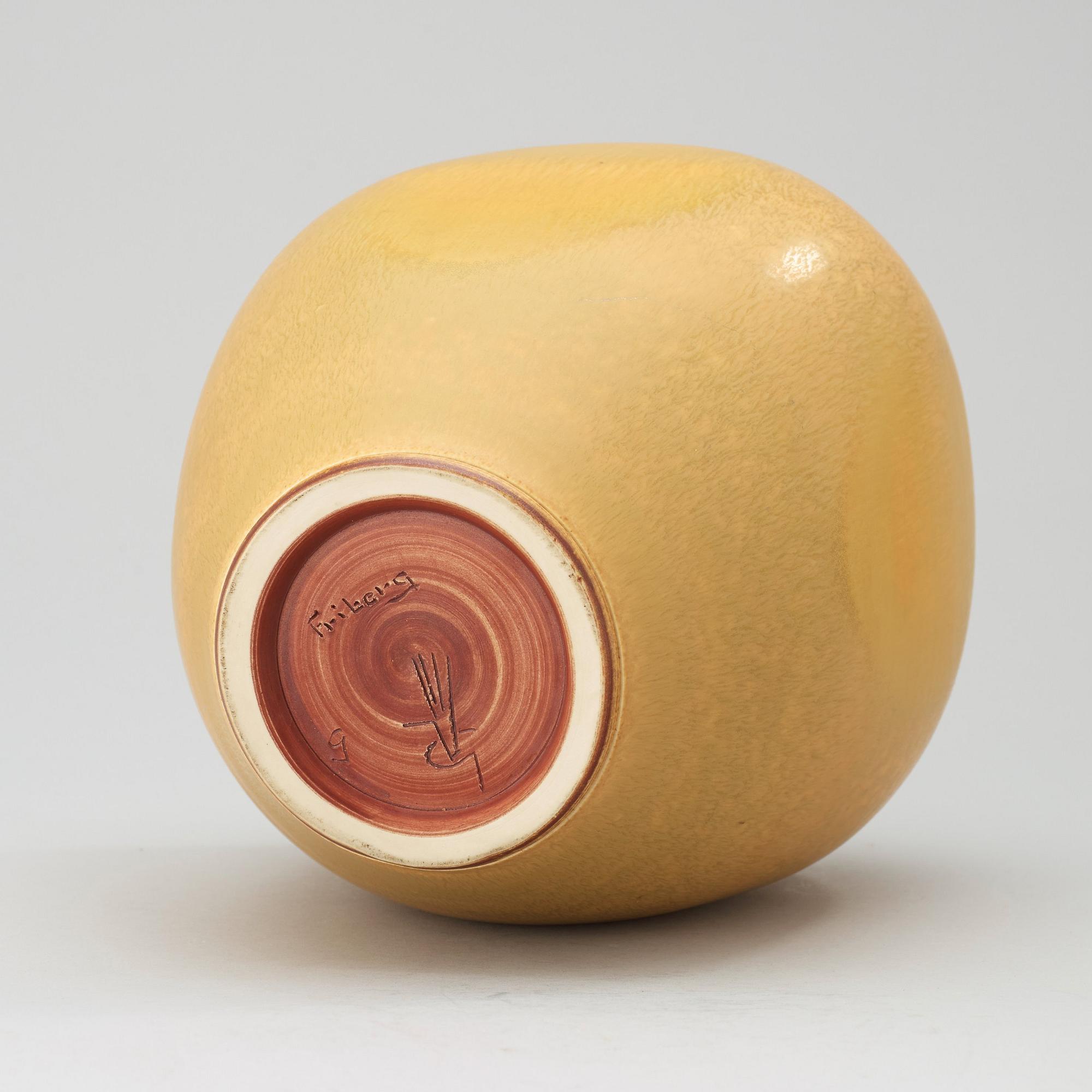 BERNDT FRIBERG, vas, Gustavsberg Studio 1965.