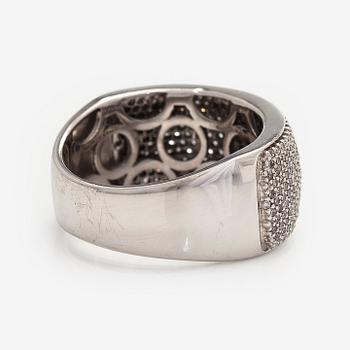 Sormus, 14K valkokultaa ja 8/8-hiottuja timantteja.