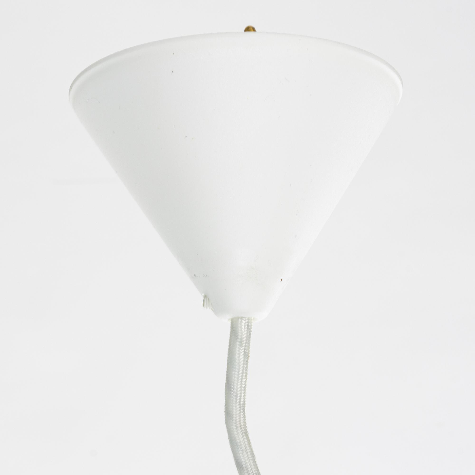 Poul Henningsen, taklampa, "Charlottenborg PH 5-4,5", Louis Poulsen, Danmark.