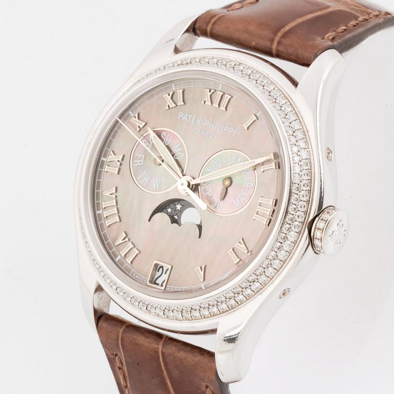 Patek Philippe, Complicated, Annual Calender, "Black Mother of Pearl Dial".