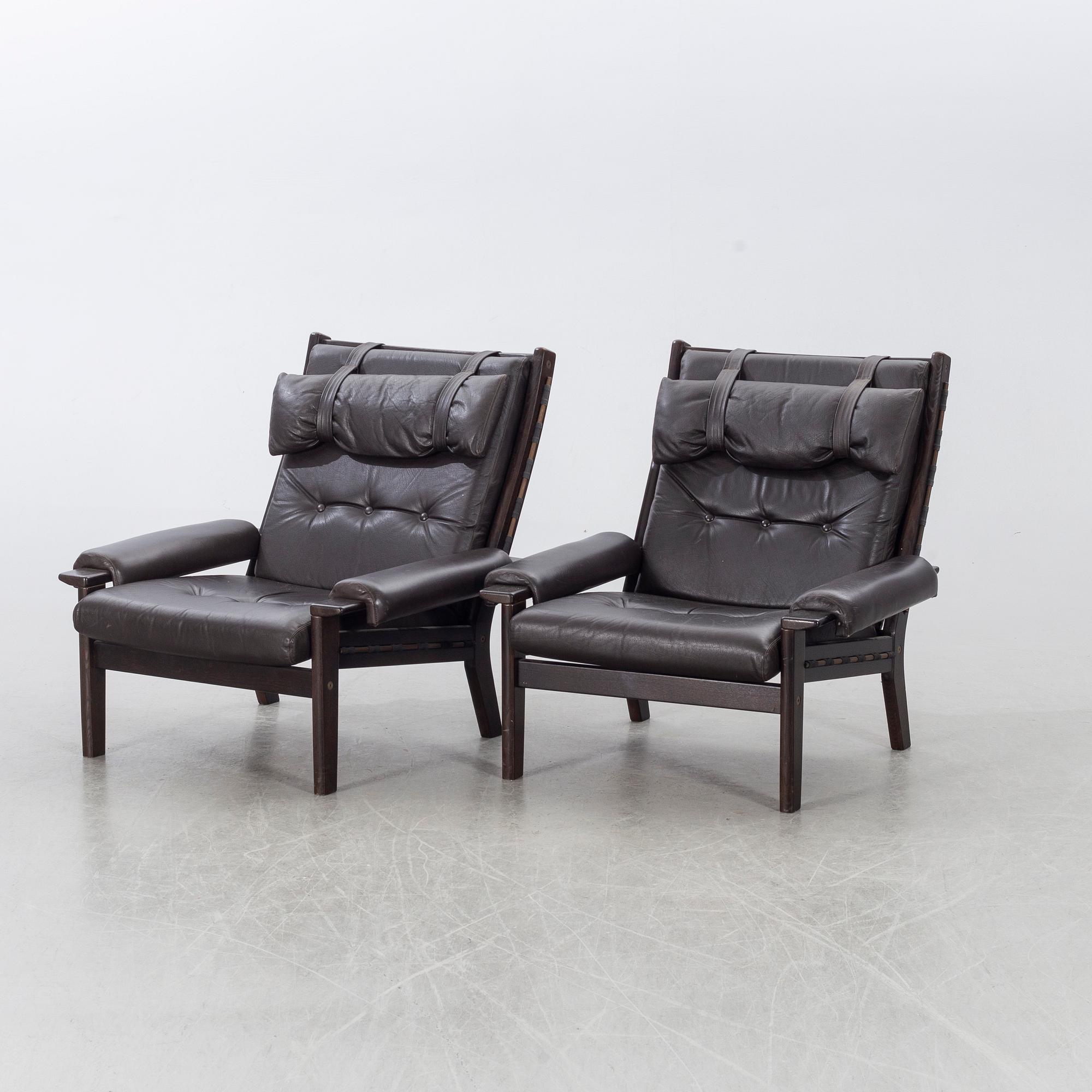 FÅTÖLJER, ett par möjligen Norge 1900-talets andra hälft.