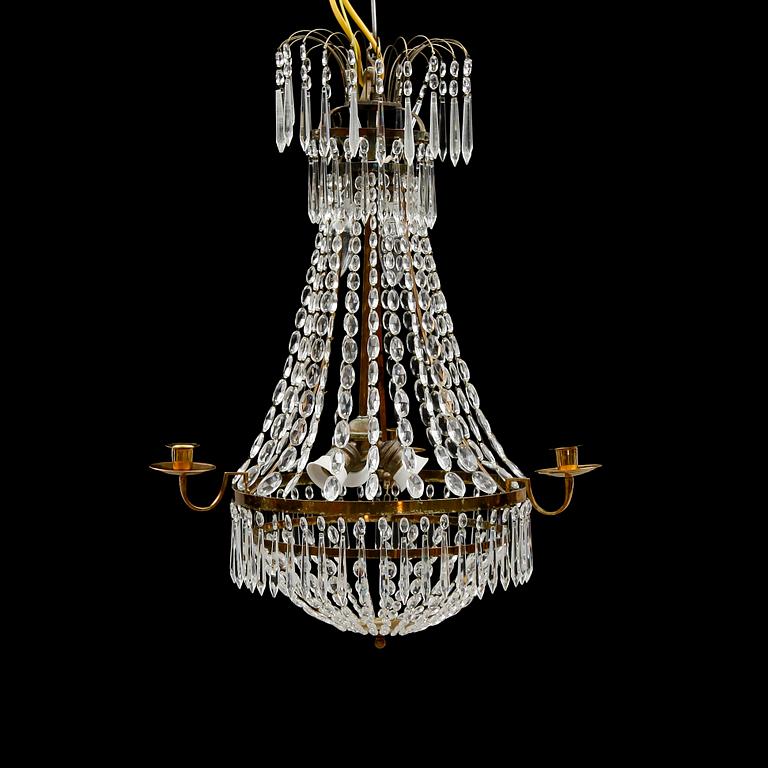 LJUSKRONA, gustaviansk stil, 1900-talets första hälft. Höjd ca 75 cm.