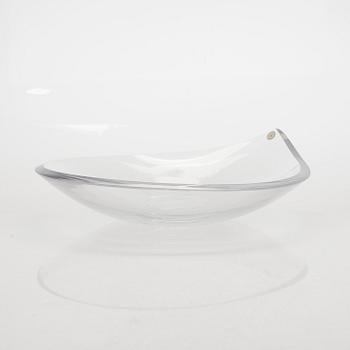 Aimo Okkolin, a late 1950s crystal dish, signed Aimo Okkolin Riihimäen Lasi.