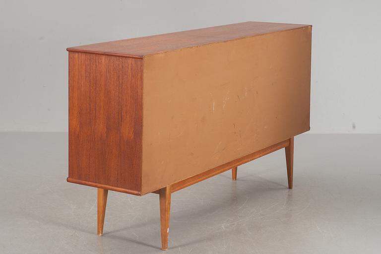 SIDEBOARD, teak. 1950/60-tal.