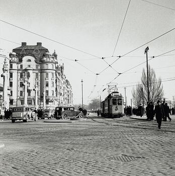 Åke Lange, "Nybroplan, spårvagn" (1930's).