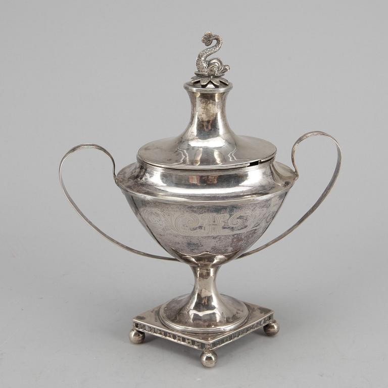 SOCKERSKÅL, silver, Johan Henrik Leffler, Falun 1821. Vikt ca 470 gram.