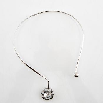 Necklace of silver with a faceted rock crystal, Alton Falköping 1976.