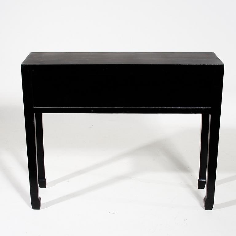 SIDEBOARD, Kina, sent 1900-tal.