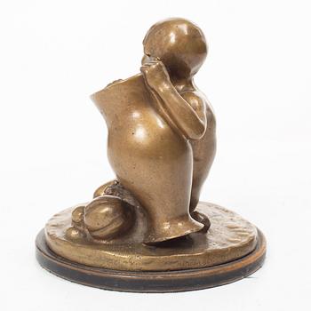 Ruth Milles, Boy with Vessel.