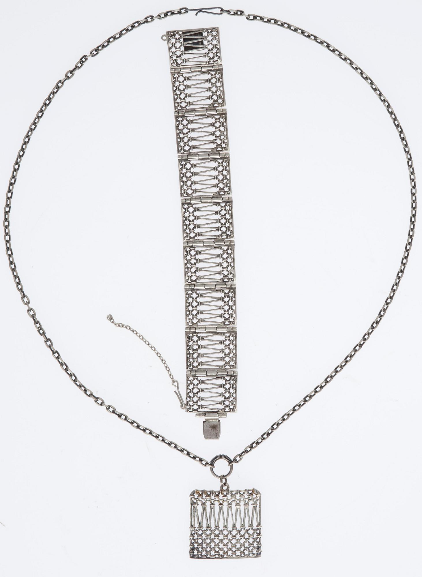 HÄNGSMYCKE samt ARMSMYCKE, silver, Pentti Sarpaneva, Turun Hopea, Åbo 1974.