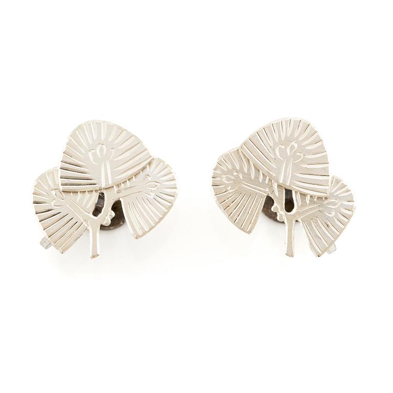 Wiwen Nilsson, a pair of silver earrings, Lund 1975.