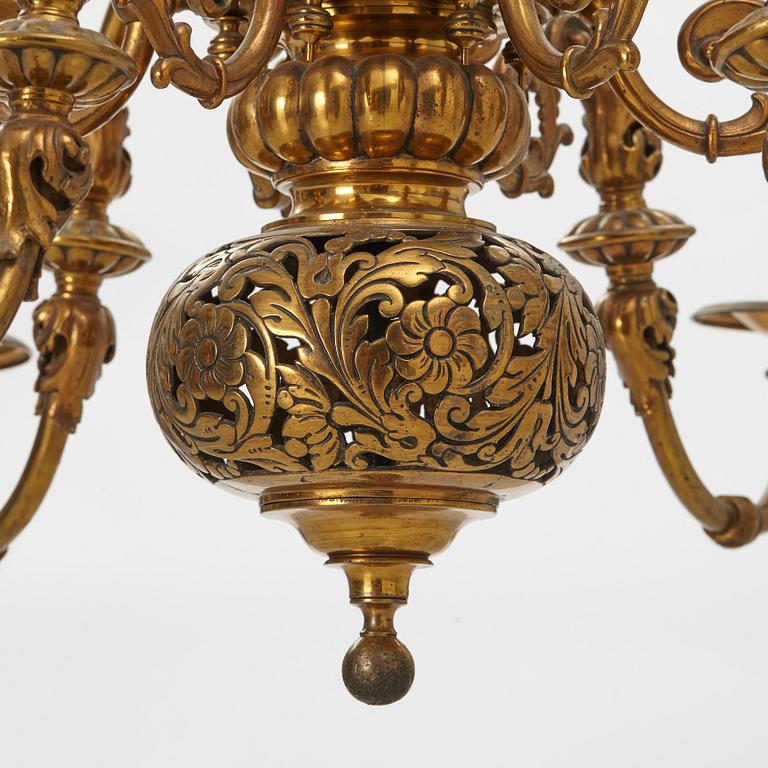 A Baroque style chandelier, around 1900.